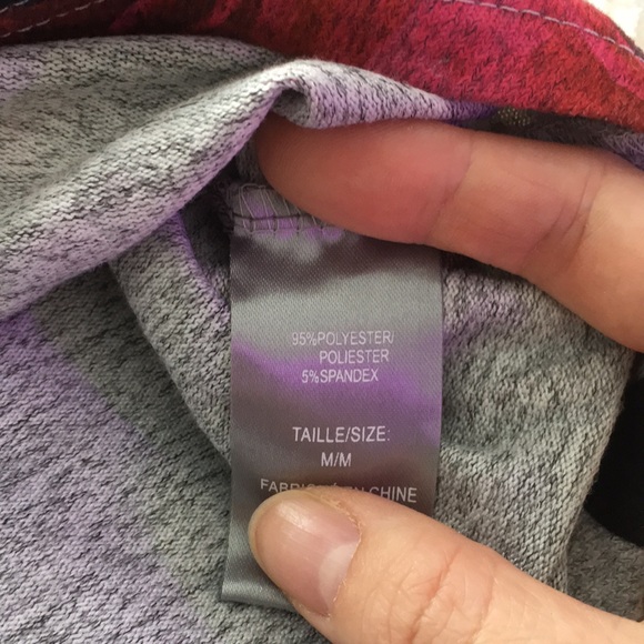 Suzy Shier. Spring top. Zipper neckline. Size US M. Used, very good condition. - Picture 4 of 6